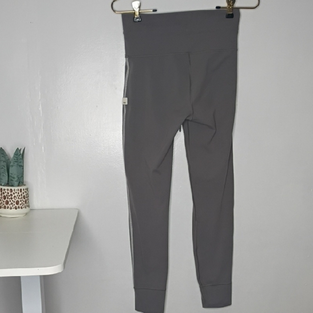 Vuori Daily Legging Size xs Smoke Grey High Rise Drawstring Yoga Athleisure - Picture 8 of 9